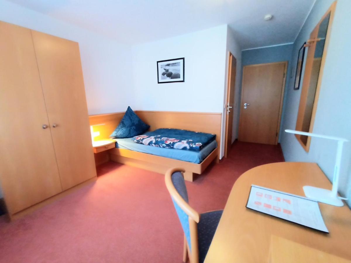 Bodensee Gaestehaus Tettnang Albergo Exterior photo